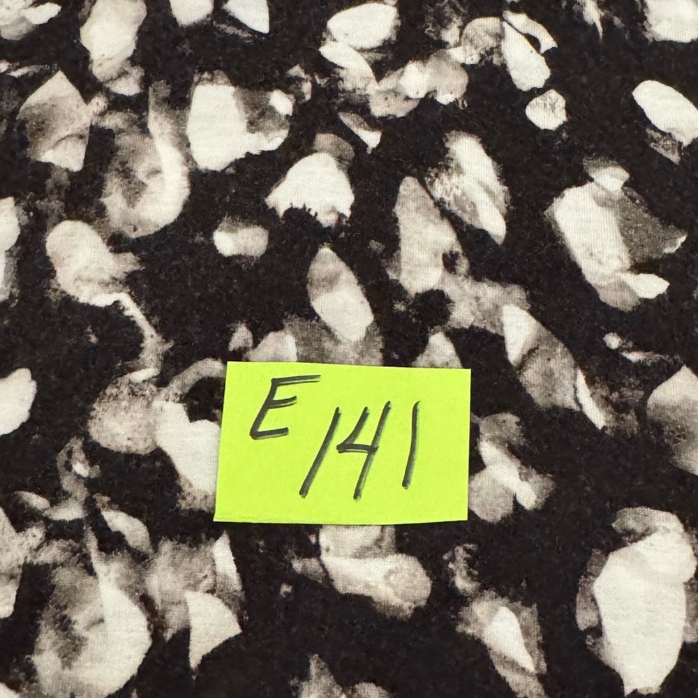 E-141 Simply Vera Vera Wang Black White & Gray Sleeveless Summer Blouse Size S - Picture 14 of 14